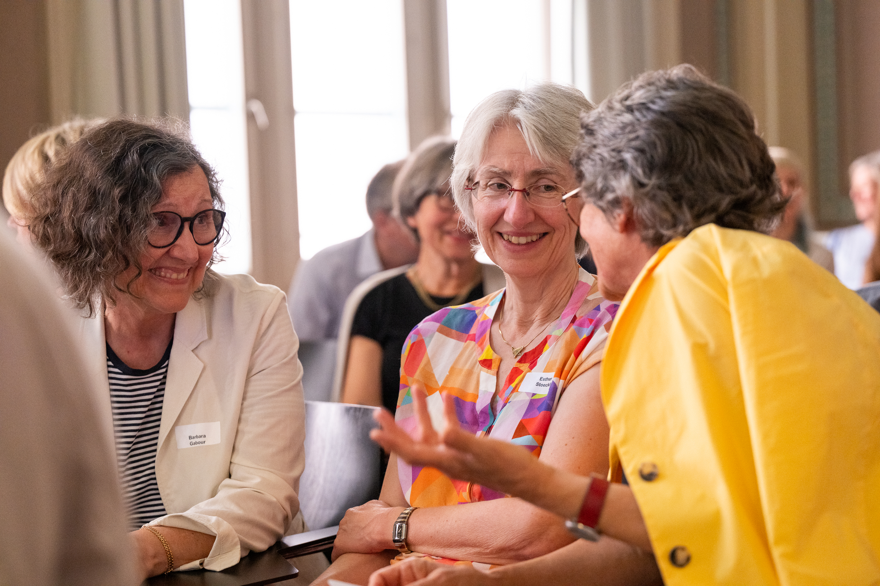 Spannende und auch amüsante Gespräche entstehen. Foto: Frank Brüderli